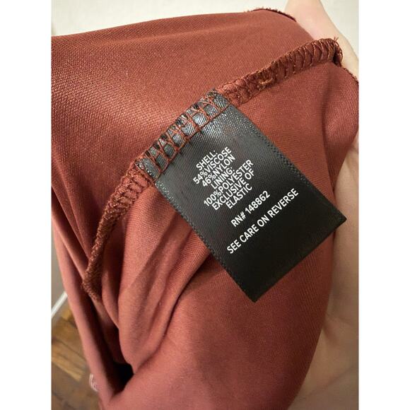 Torrid Burnout Velvet Pink Red Floral Top Square Neck Size 2X - Picture 4 of 4